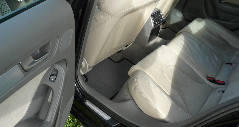 Audi A4 cena 29900 przebieg: 198000, rok produkcji 2009 z Zawiercie małe 407
